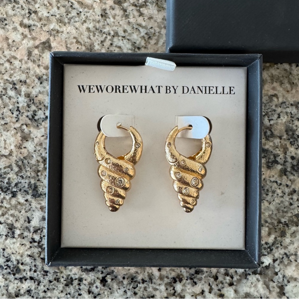 WeWoreWhat Gold Sculptural Spiral Earrings